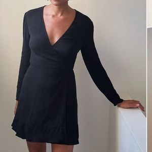NWOT aritzia sunday best marion dress black M